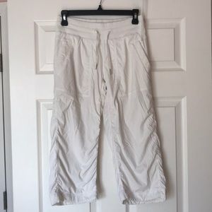 Lululemon Studio Crop, Lined